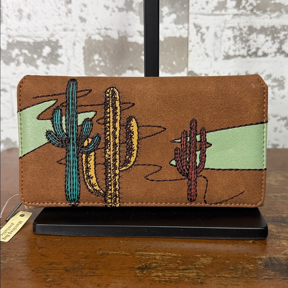 Montana West Tan and Brown Desert Scene Wallet